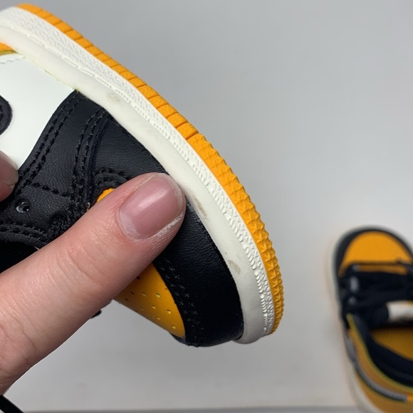 NWOT Nike Air Jordan 1 Retro Baby Sneakers - Picture 9 of 9